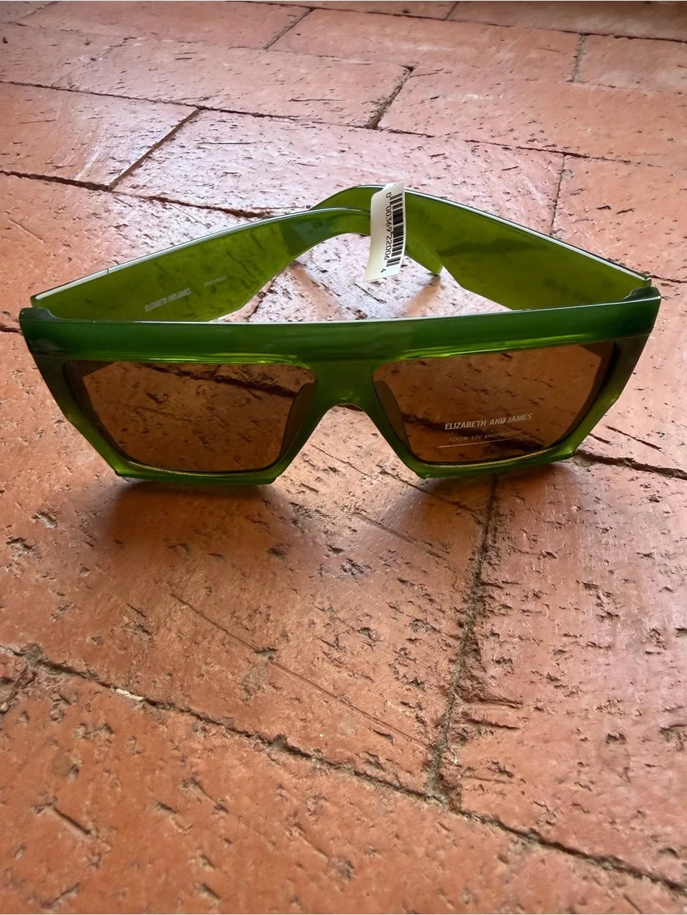 NWT Elizabeth and James Olive Green Sunglasses